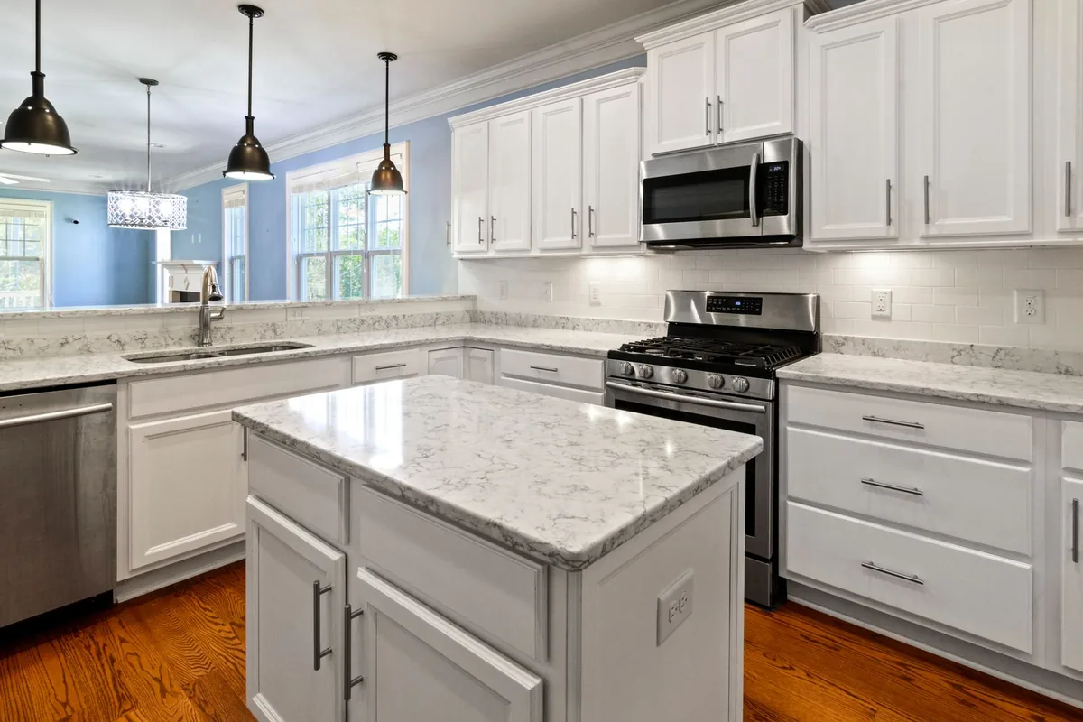 Filth & Squalor Cleanup in MacDonnell Heights, NY